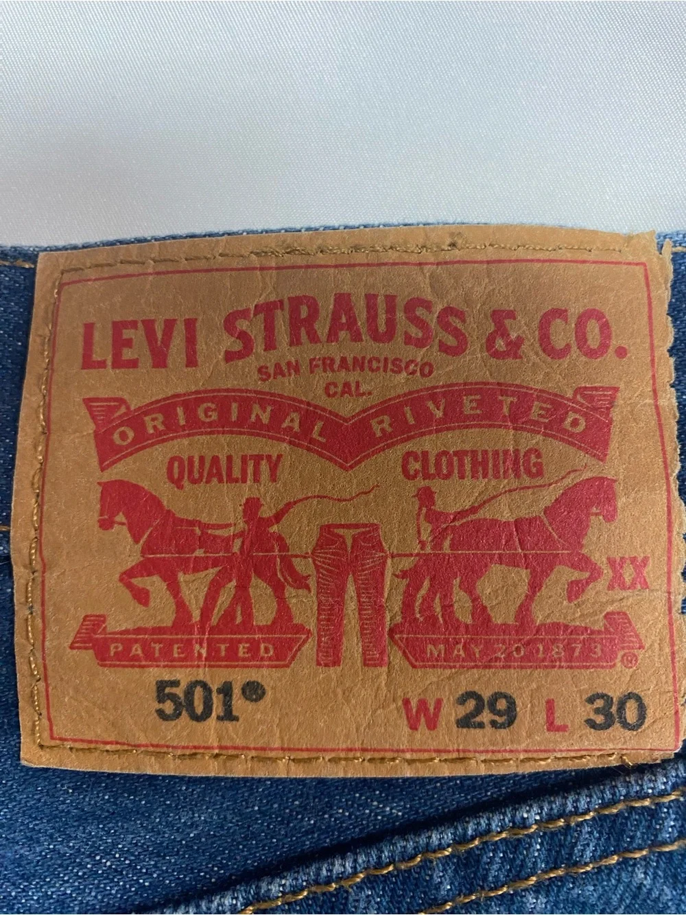 Levi’s 501 Classic Men's Straight-Leg Dark Blue Jeans 29x30